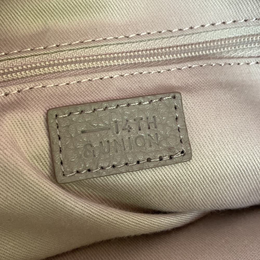 Genuine Leather Shoulder Bag with Chain Strap in Grey by 14th & Union Nordstrom - Picture 4 of 10
